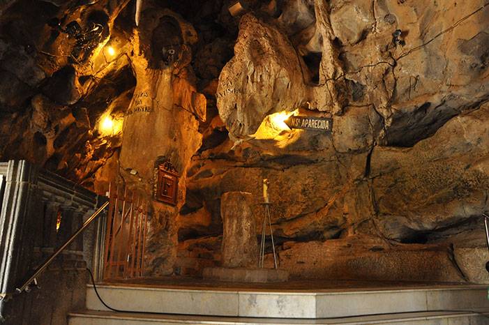 Gruta de Nossa Senhora Aparecida em Bom Jesus da Lapa