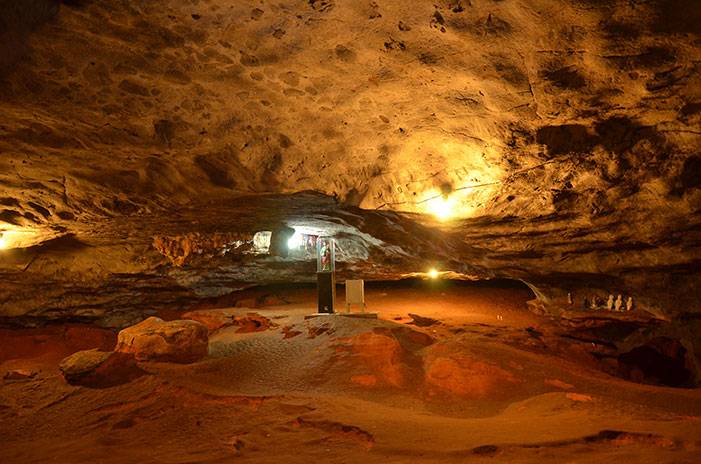 Gruta da Água dos Milagres | Gruta dos Mártires 2 Gruta da Água dos Milagres