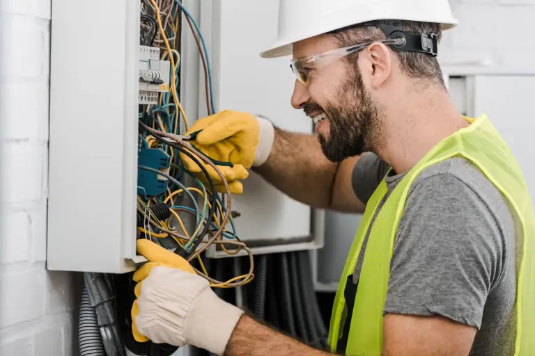3 dicas importantes para contratar um eletricista 7 eletricistas em bom jesus da lapa